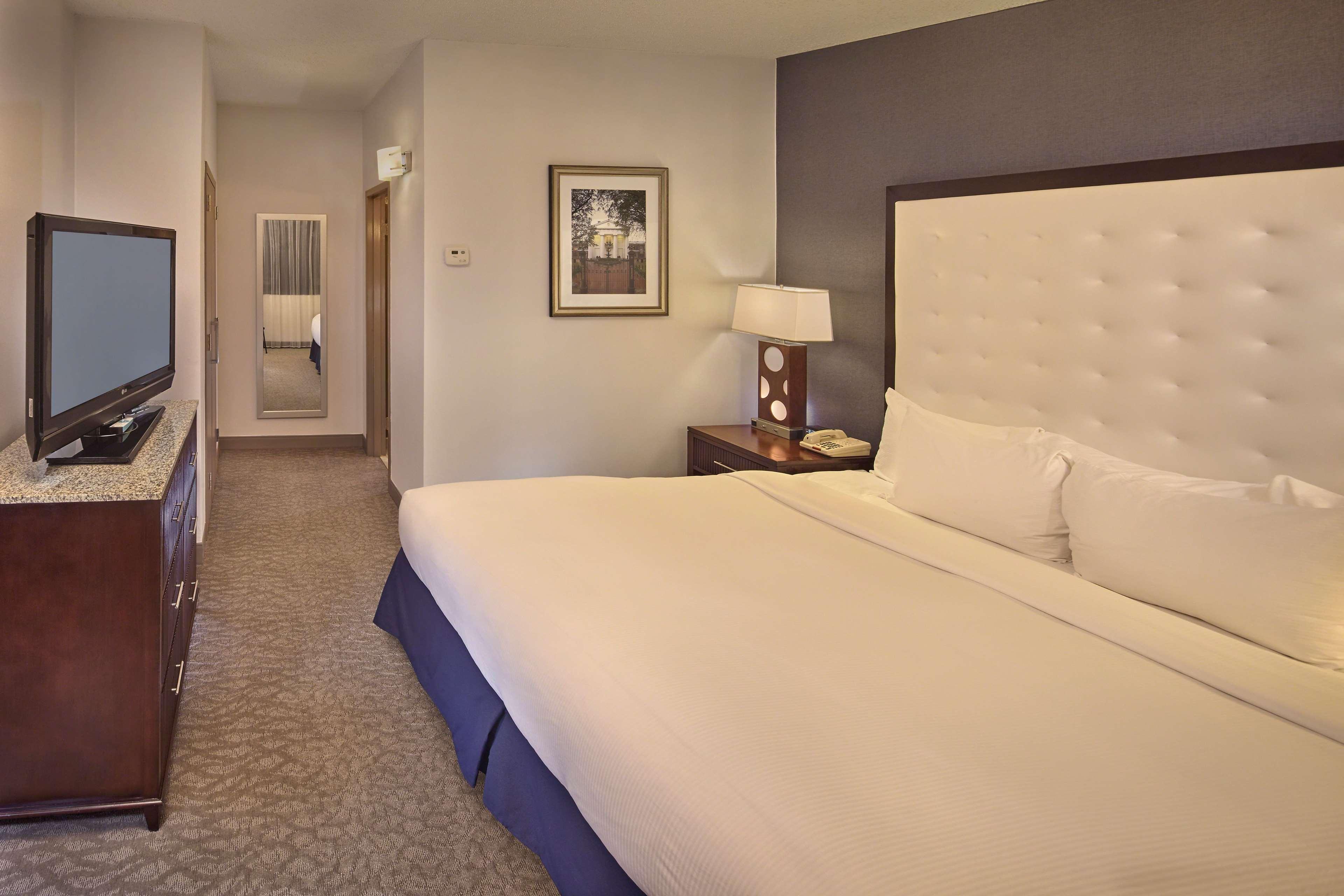 Doubletree By Hilton Little Rock Hotel Екстериор снимка