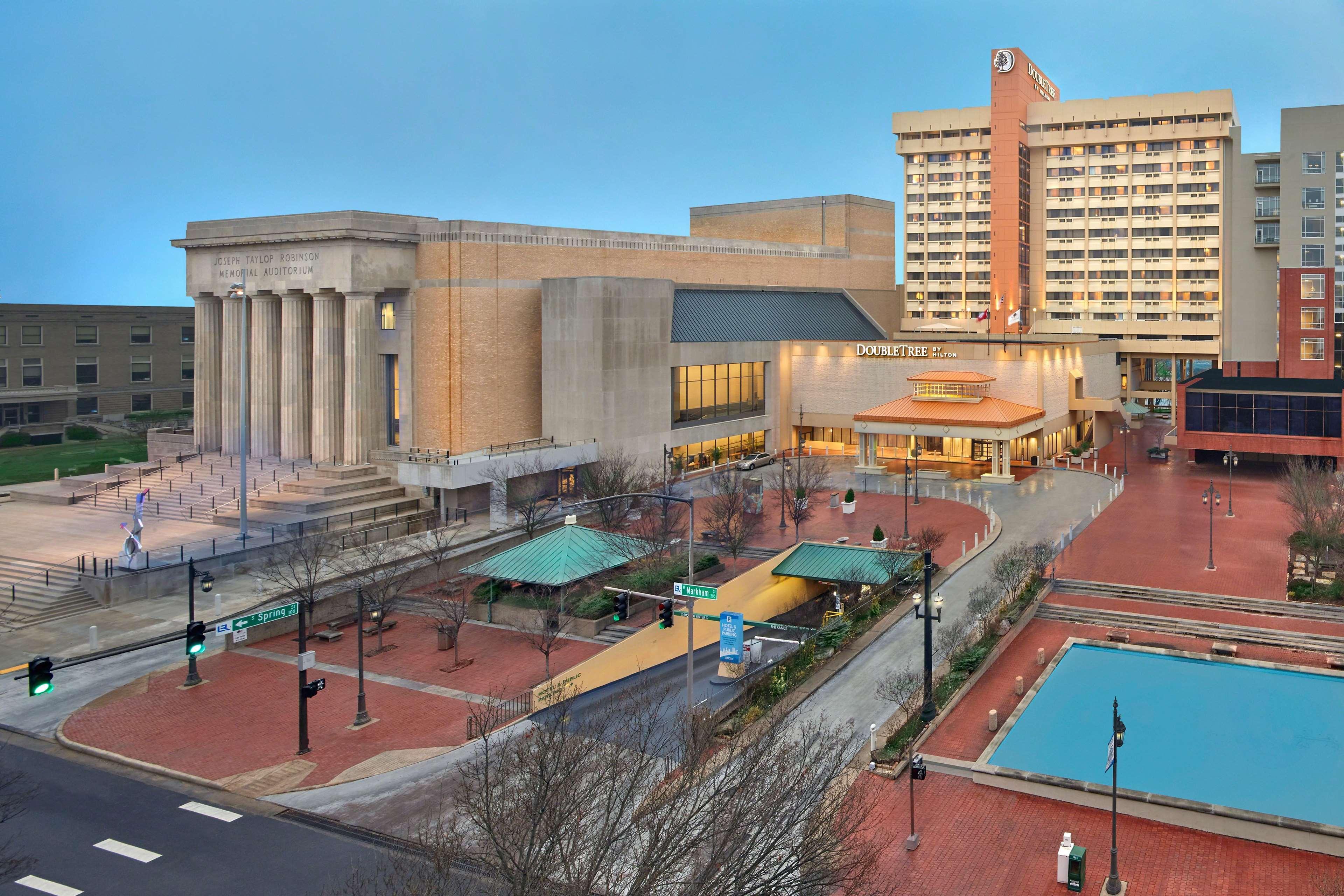 Doubletree By Hilton Little Rock Hotel Екстериор снимка