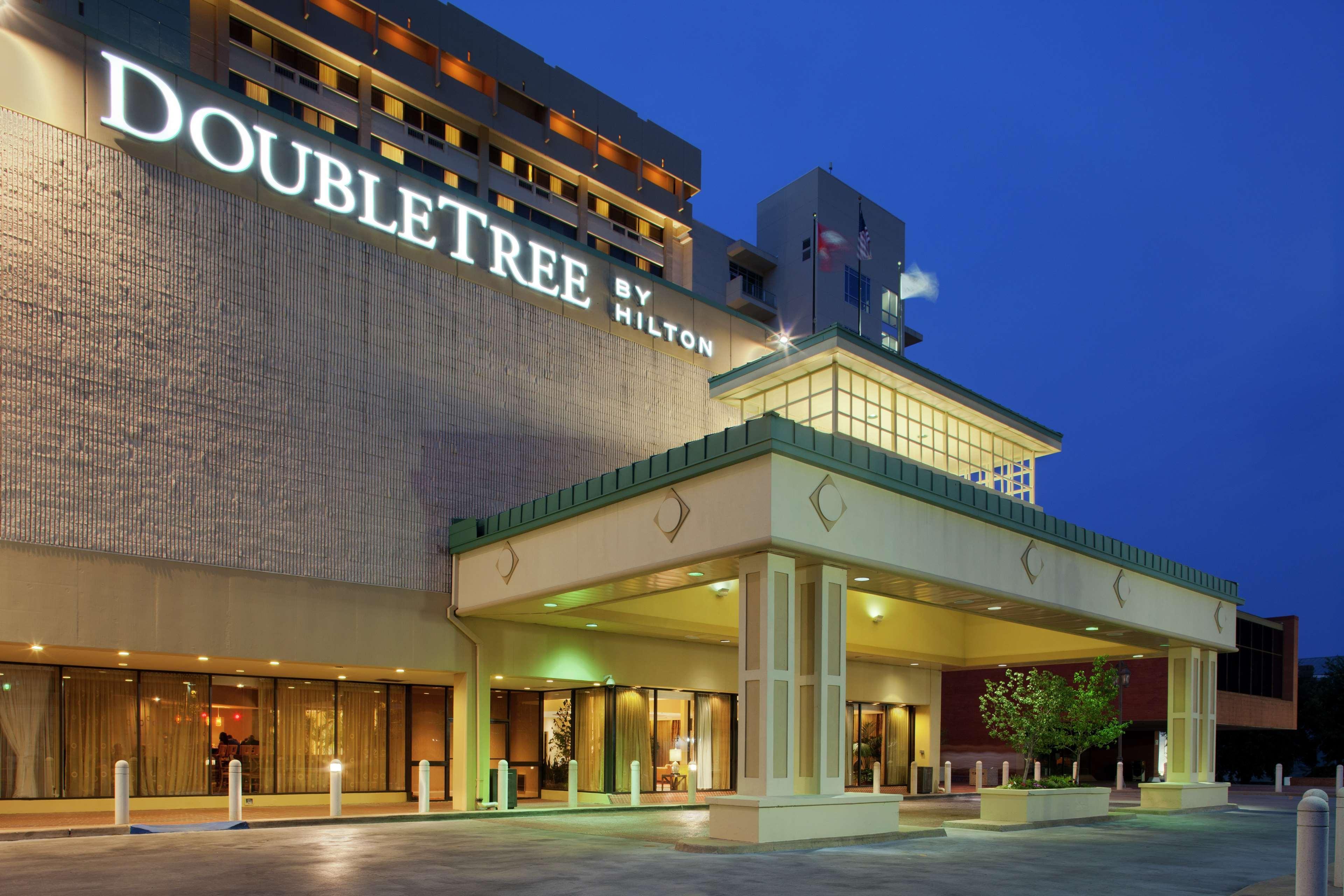Doubletree By Hilton Little Rock Hotel Екстериор снимка