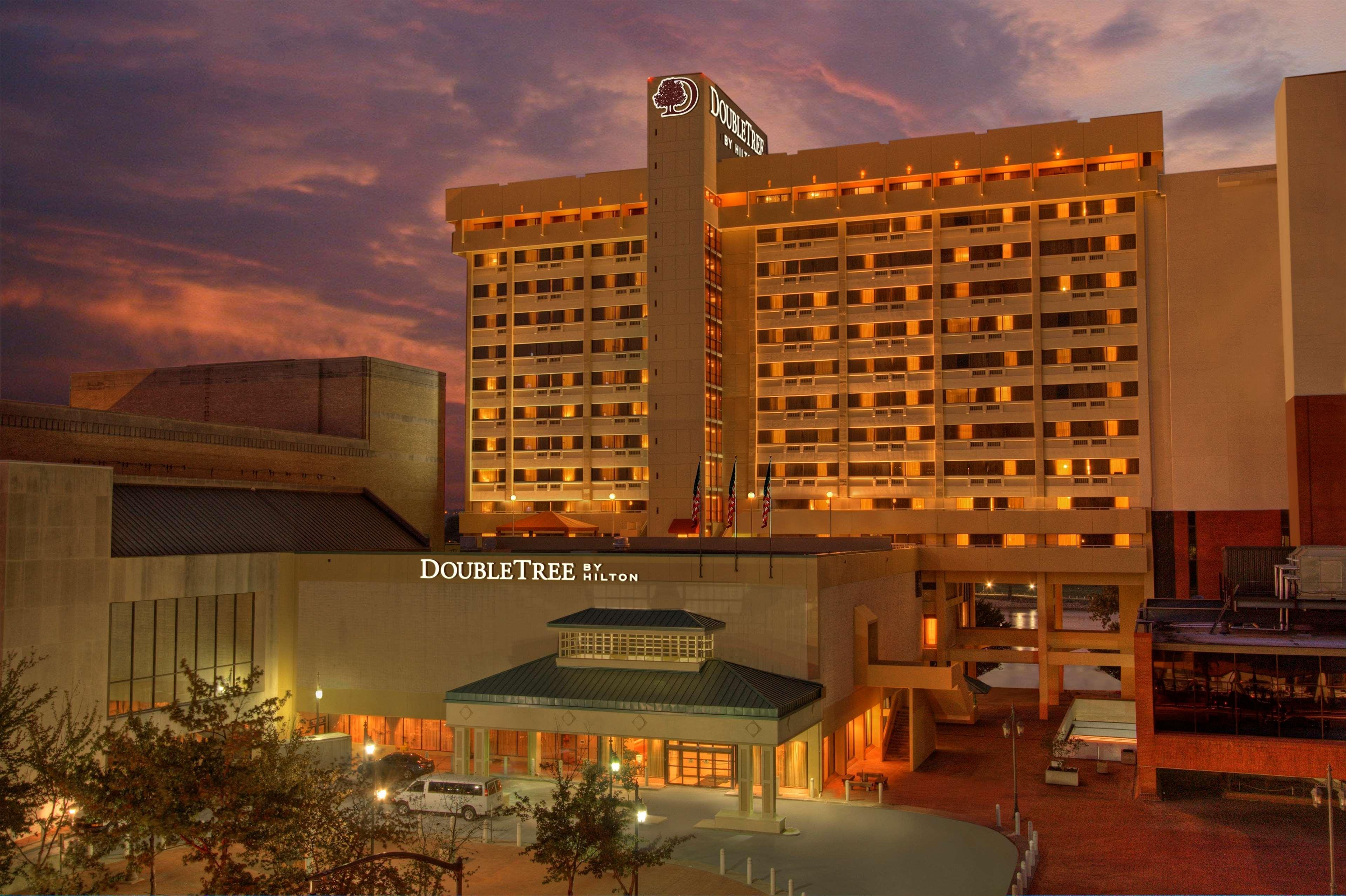 Doubletree By Hilton Little Rock Hotel Екстериор снимка