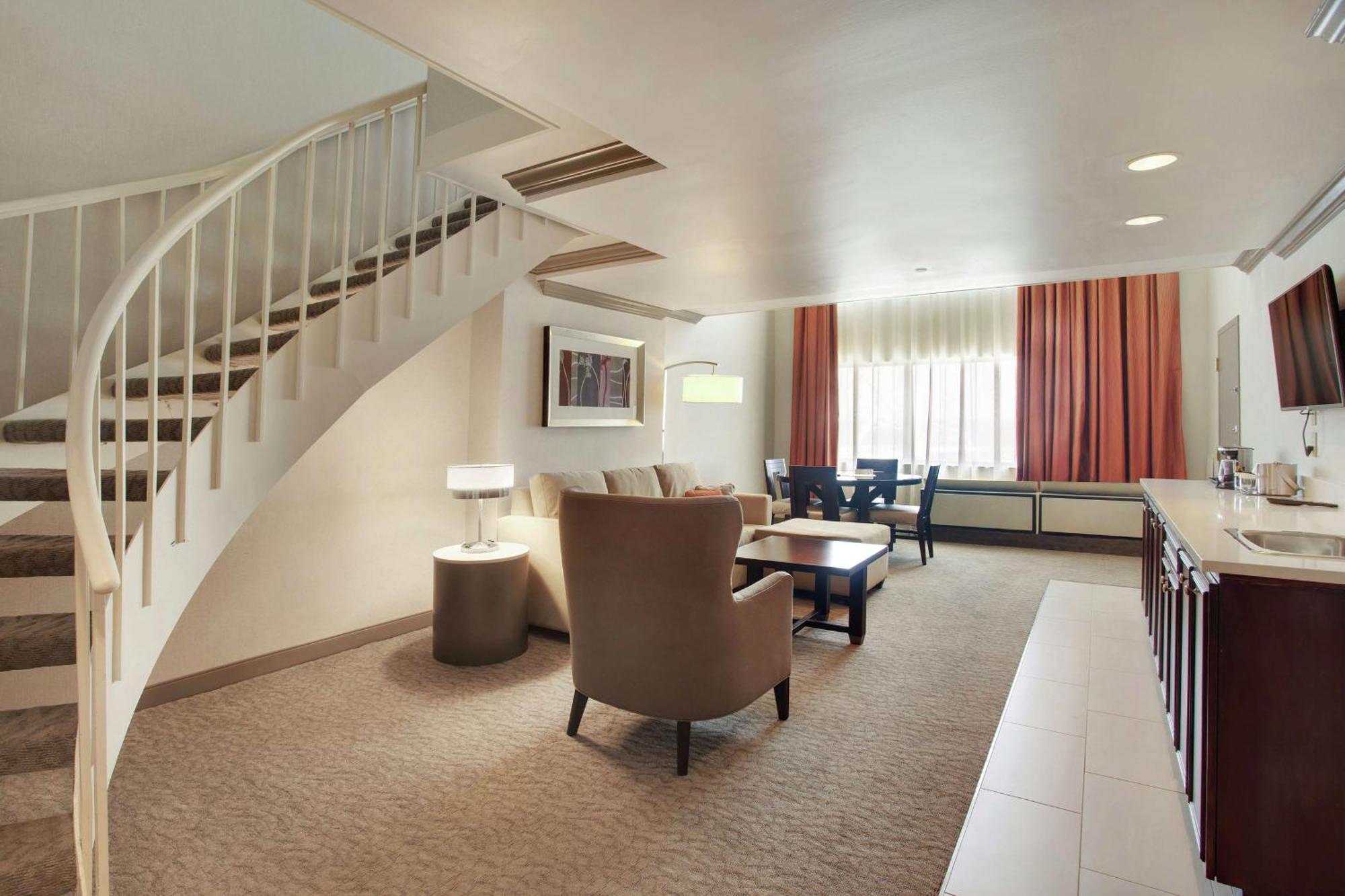Doubletree By Hilton Little Rock Hotel Екстериор снимка