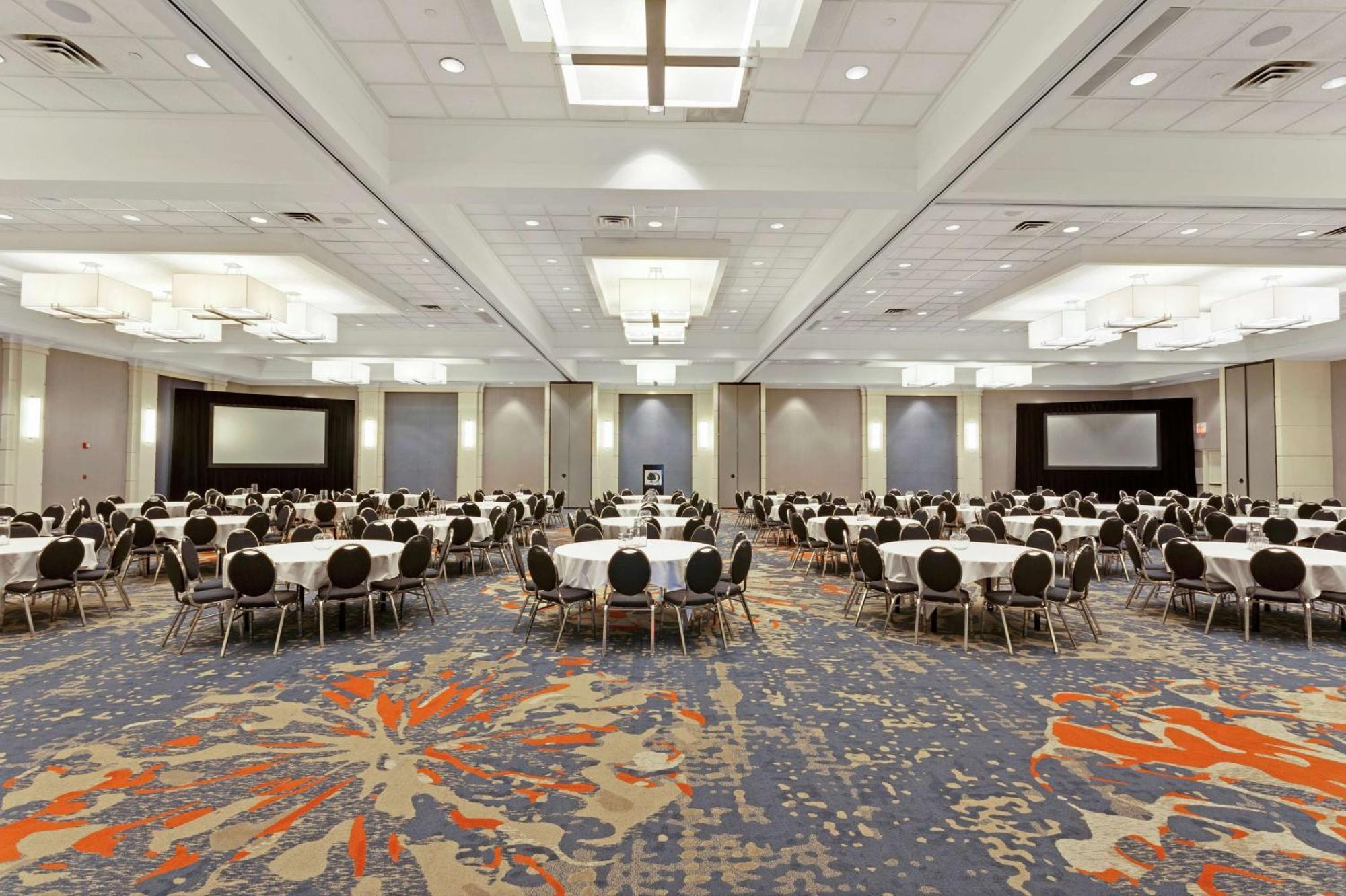 Doubletree By Hilton Little Rock Hotel Екстериор снимка