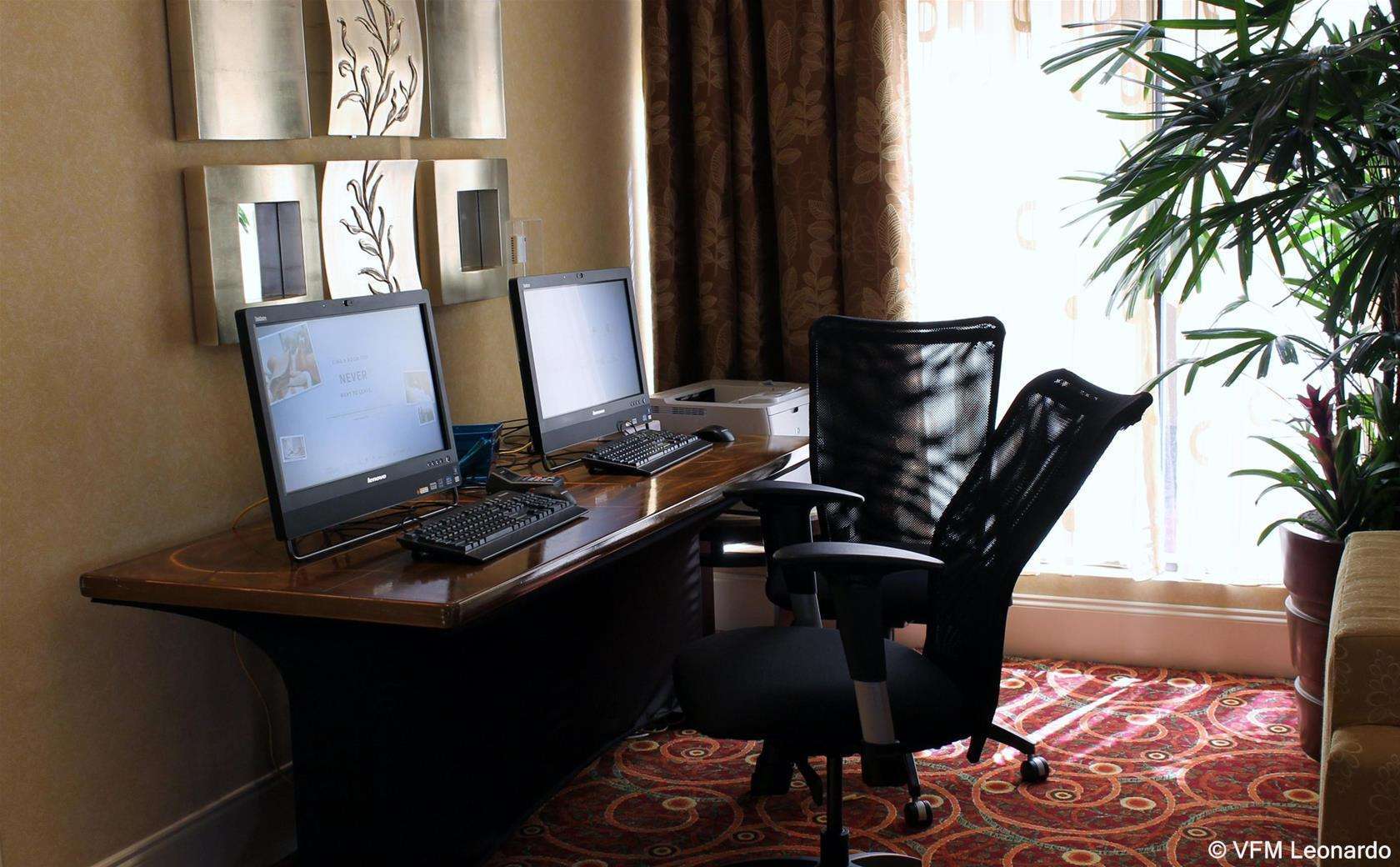 Doubletree By Hilton Little Rock Hotel Екстериор снимка